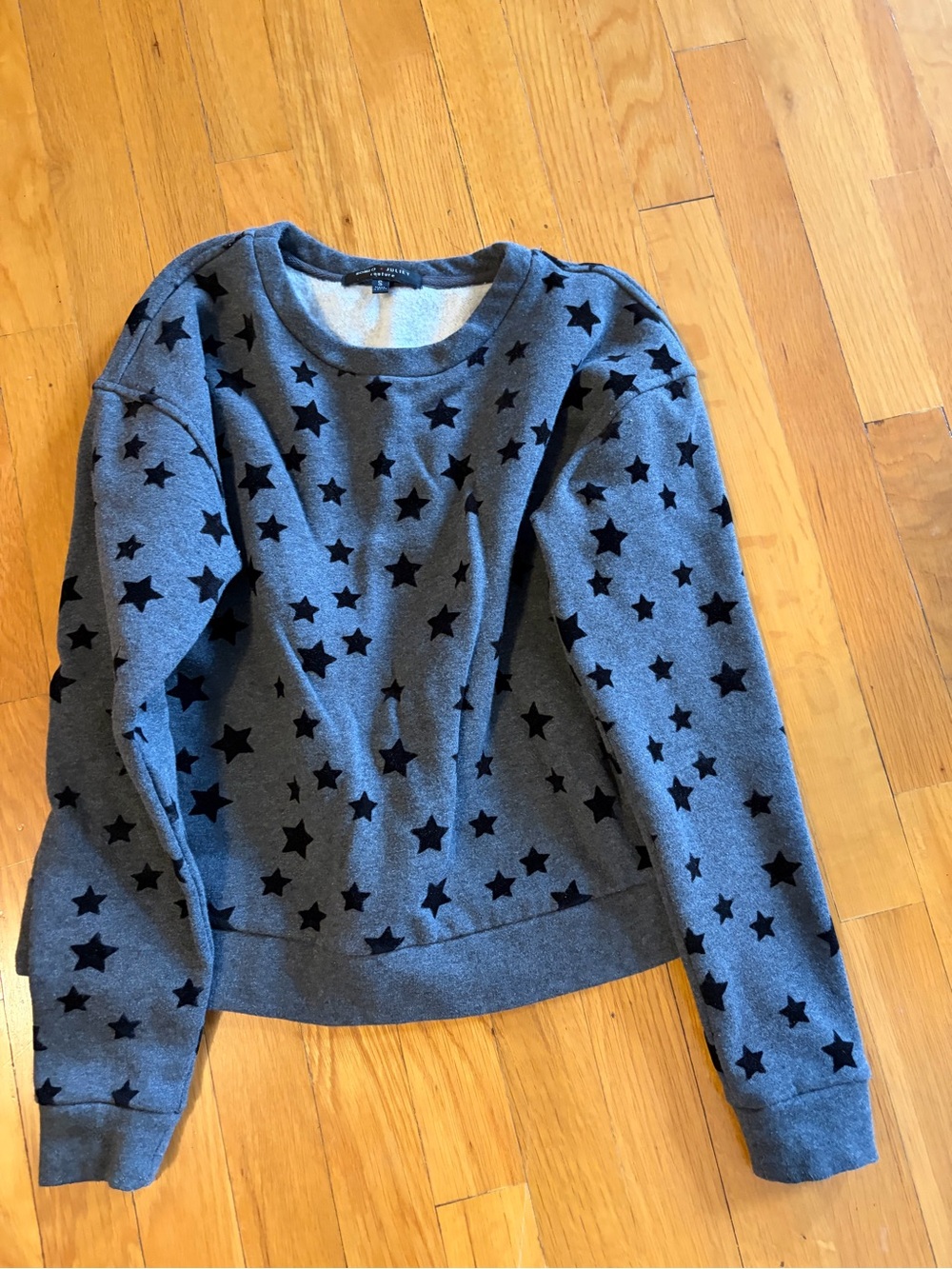 Star print Romeo & Juliet Couture Grey Crewneck Sweatshirt